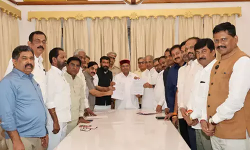 K’taka: Congress delegation meets Guv, demands action against BJP MLC on Pakistan remarks