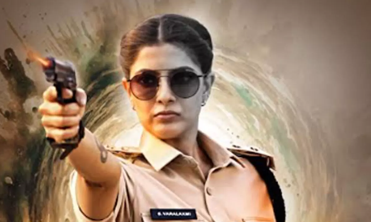 Varalaxmi Sarathkumar’s powerful look from ‘Police Complaint’ unveiled Varalaxmi Sarathkumar’s powerful look from ‘Police Complaint’ unveiled