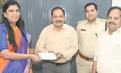 SHG women donate Rs 6,37,790 to Soldiers’ Welfare Fund