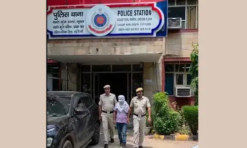 Delhi Police bust high-value courier theft case, arrest one