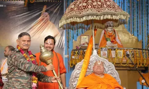 ‘Want PoK back as dakshina’: Seer told Army Chief Dwivedi