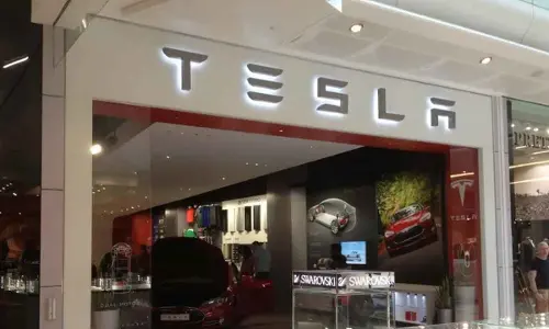 Tesla Adds iPhone Lock Screen Charging Updates and Child Detection Feature