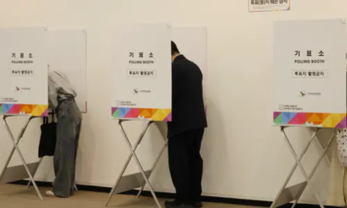 South Korea: Election worker apprehended after allegedly casting vote on husbands behalf