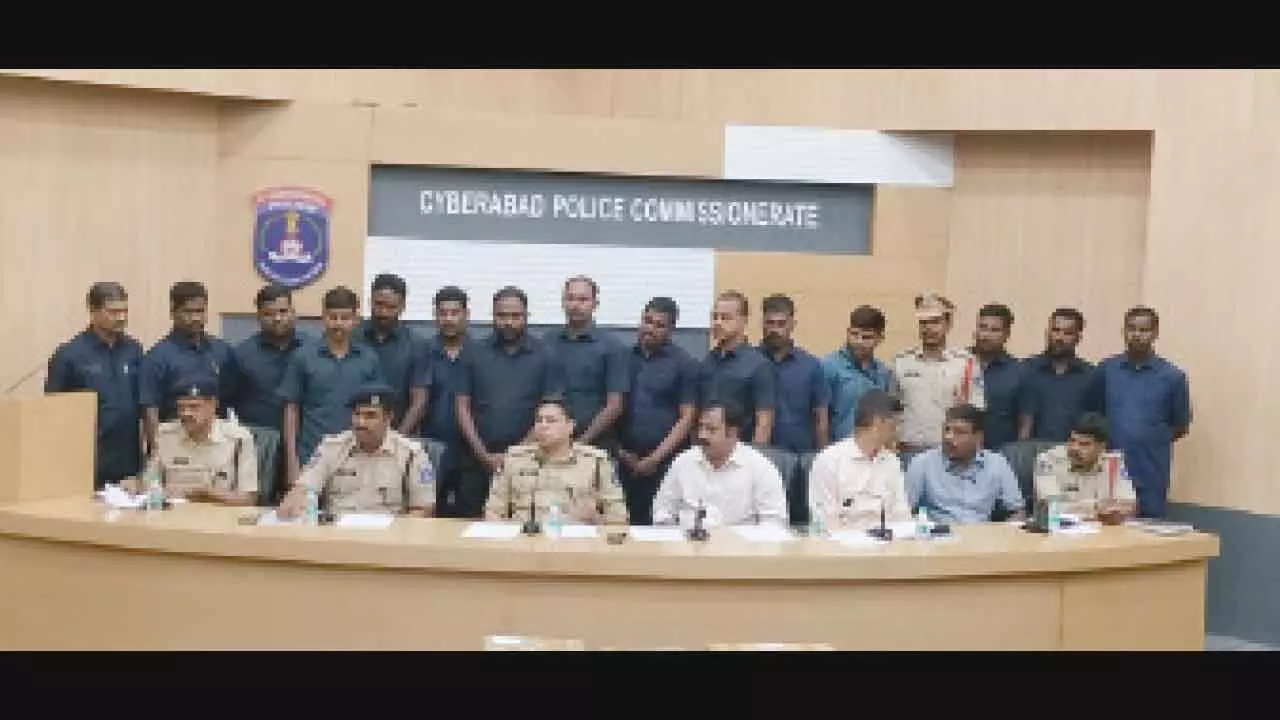 Cyberabad SOT nabs 4 peddlers, seizes drugs worth Rs 3.05 cr Cyberabad SOT nabs 4 peddlers, seizes drugs worth Rs 3.05 cr