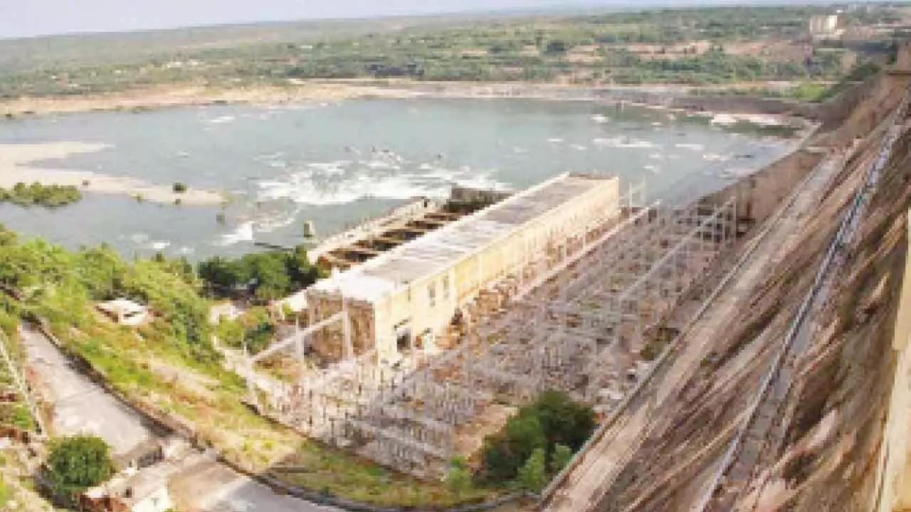 Harish slams Cong over investing in HP hydel project Harish slams Cong over investing in HP hydel project