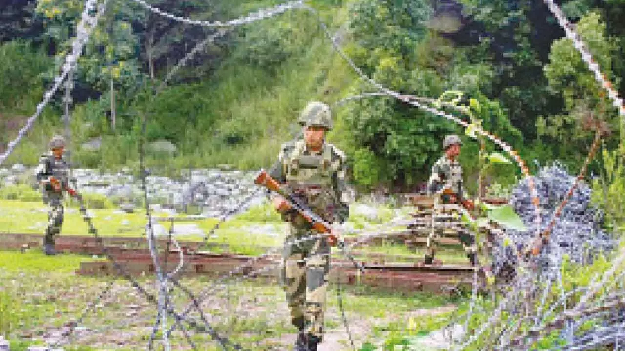 Pak intruder trying to enter India arrested