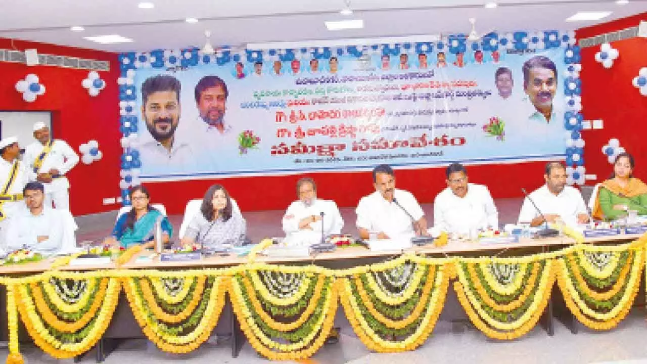 Rajanarasimha calls for legal action against those selling fake seeds Rajanarasimha calls for legal action against those selling fake seeds