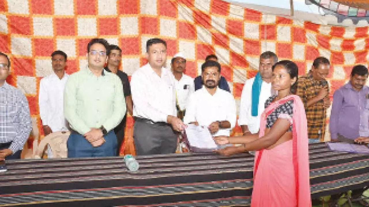 Govt aims to make poor house owners: Bojju Patel Govt aims to make poor house owners: Bojju Patel