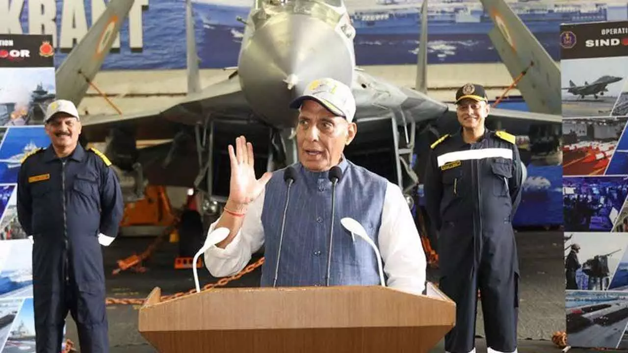 Rajnath: If Navy had acted, Pak would have split into 4 Rajnath: If Navy had acted, Pak would have split into 4