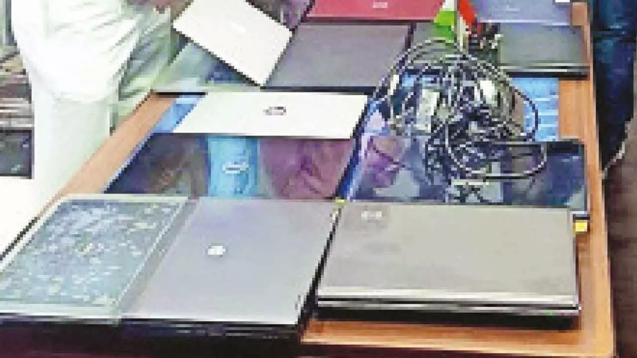 Burglar held in theft case; stolen gadgets recovered Burglar held in theft case; stolen gadgets recovered