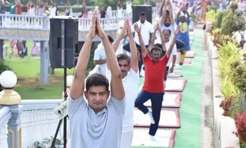 Yogandhra organised at Ramnarayanam