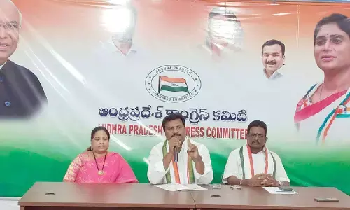 APCC slams coalition govt over schools’ closure