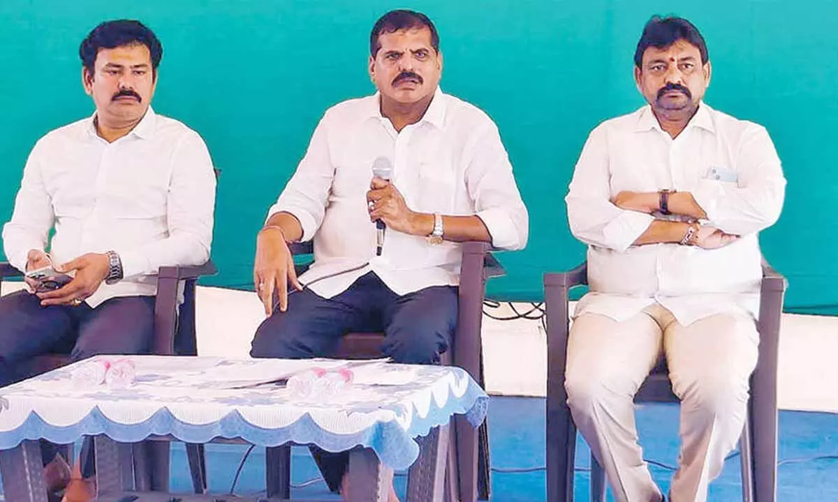 YSRCP to take out statewide protests under ‘vennupotu dinam’ YSRCP to take out statewide protests under ‘vennupotu dinam’