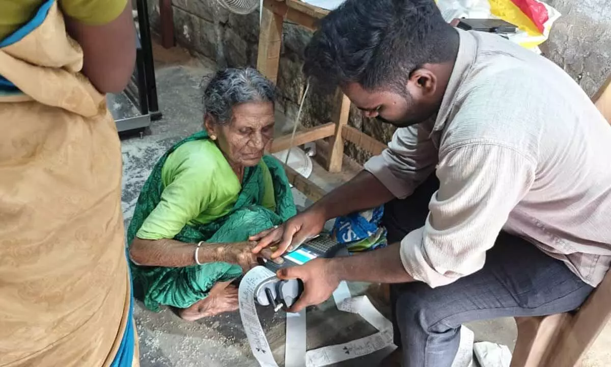 Elderly, disabled struggle as doorstep ration delivery fails in Pathikonda division Elderly, disabled struggle as doorstep ration delivery fails in Pathikonda division