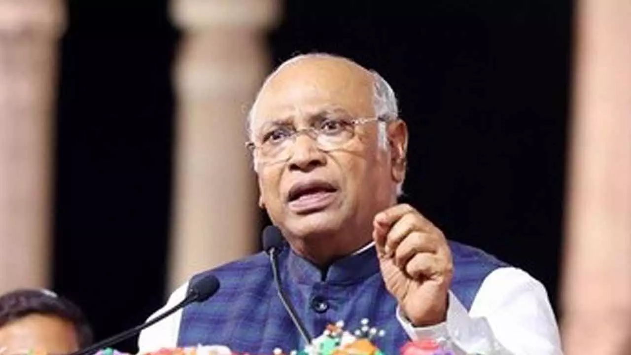 Tharoor in CWC because of his English, says Kharge amid row over Modi praise