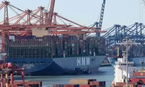 South Koreas exports down 1.3 pc to $57.3 billion in May