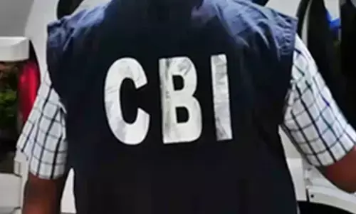 Delhi: CBI arrests IRS officer, aide in bribery case