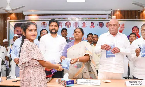 Seethakka chairs review meet