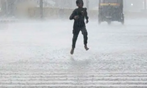 Monsoon preparedness: 33 dilapidated buildings in Gujarats Bhavnagar get evacuation notice
