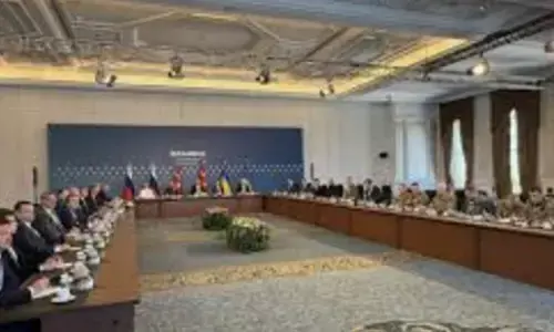 Ukraine, Russia hold second round of peace talks in Turkey amid massive drone strikes