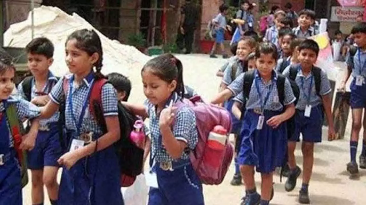 State Formation Day Special Gift: 100% fee exemption for journalists’ children in private schools