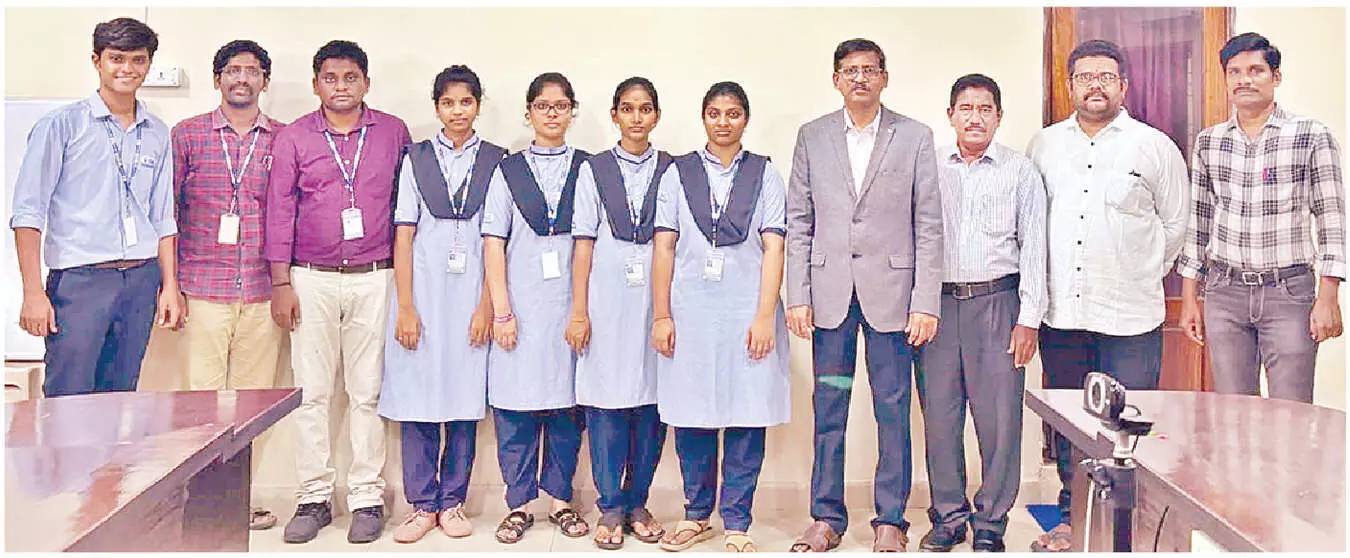 BVCITS students enter IEEE YESIST12 finals