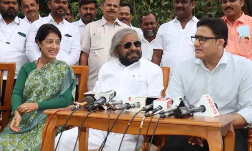 Anil Kumble-Eshwar Khandre meet