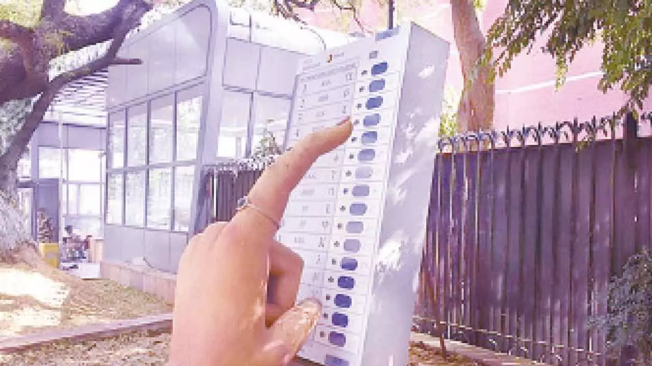 EC mulls tech-driven system for timely update on voter turnout EC mulls tech-driven system for timely update on voter turnout