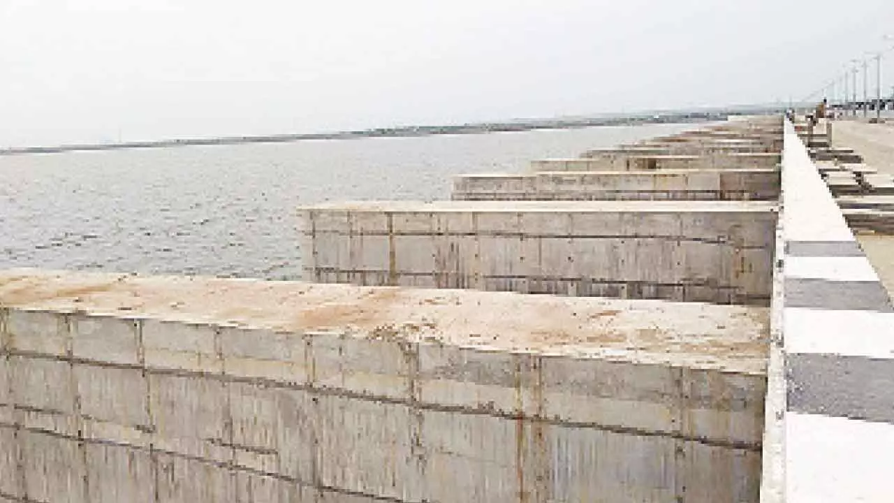 Heavy inflows in Godavari put a brake on tests at Medigadda Heavy inflows in Godavari put a brake on tests at Medigadda
