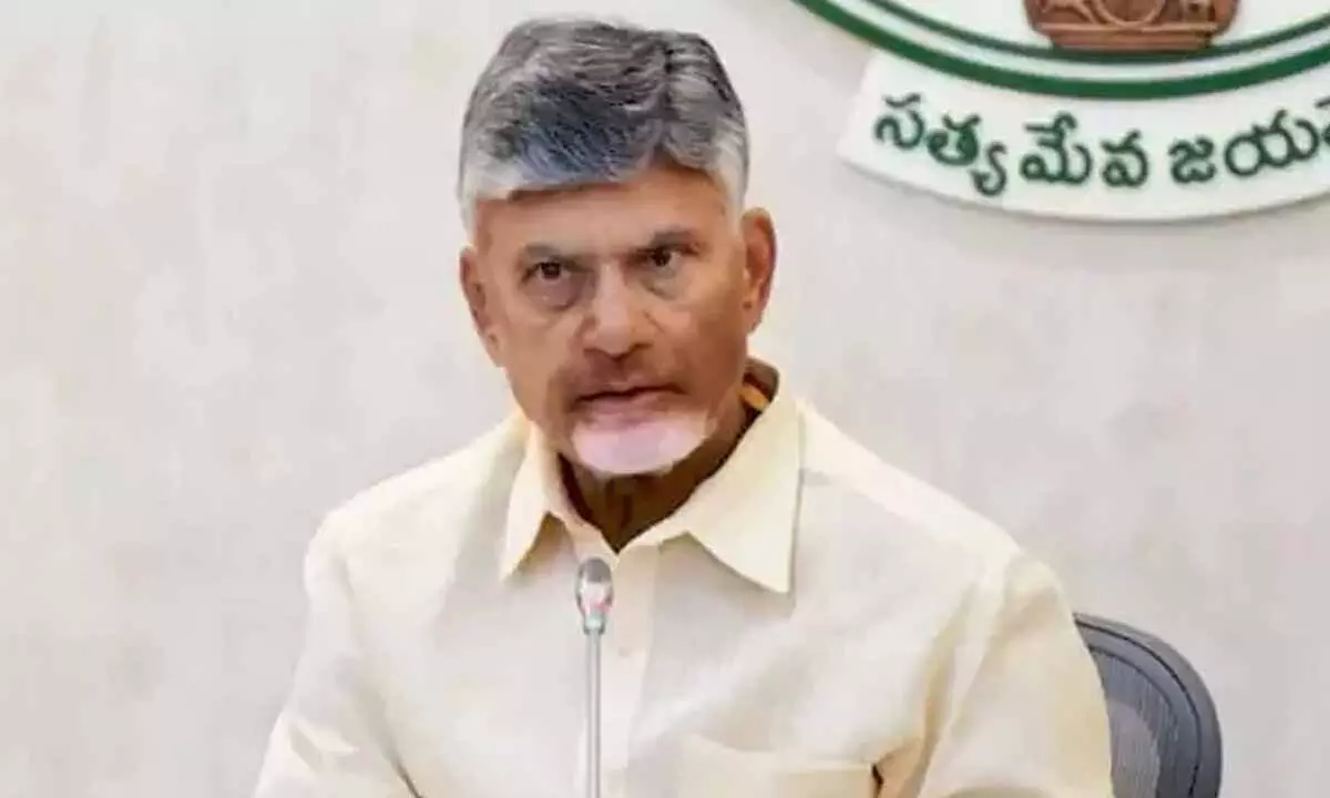Chandrababu directs minister to work efficiently at cabinet meeting