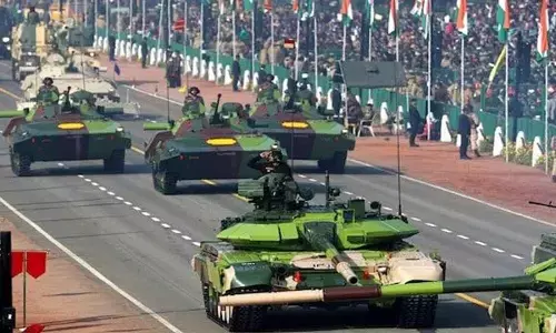 India buying military gear from Russia upsets US
