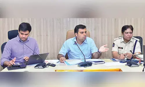 Be prepared for monsoon challenges: Collector to babus