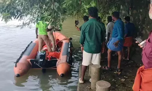Tamil Nadu Weaver Makes Ultimate Sacrifice While Rescuing Children From River