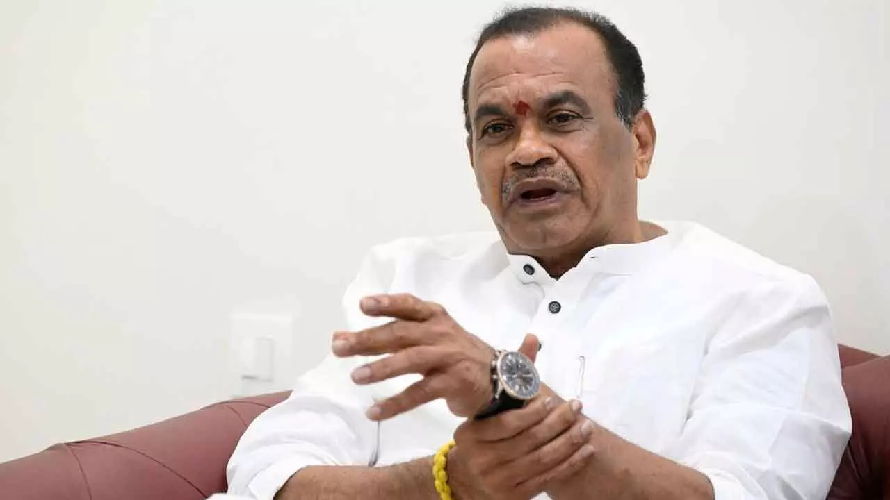 Govt will fast-track HAM road network: Minister Komatireddy Venkat Reddy Govt will fast-track HAM road network: Minister Komatireddy Venkat Reddy