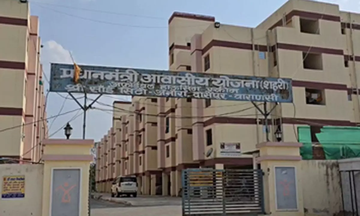 Varanasi: 608 beneficiaries receive high-tech, luxury housing under PMAY-U