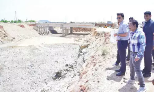 Complete Bengaluru–Vijayawada highway project early