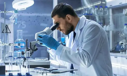 Scientists develop real-time genome sequencing to combat superbug