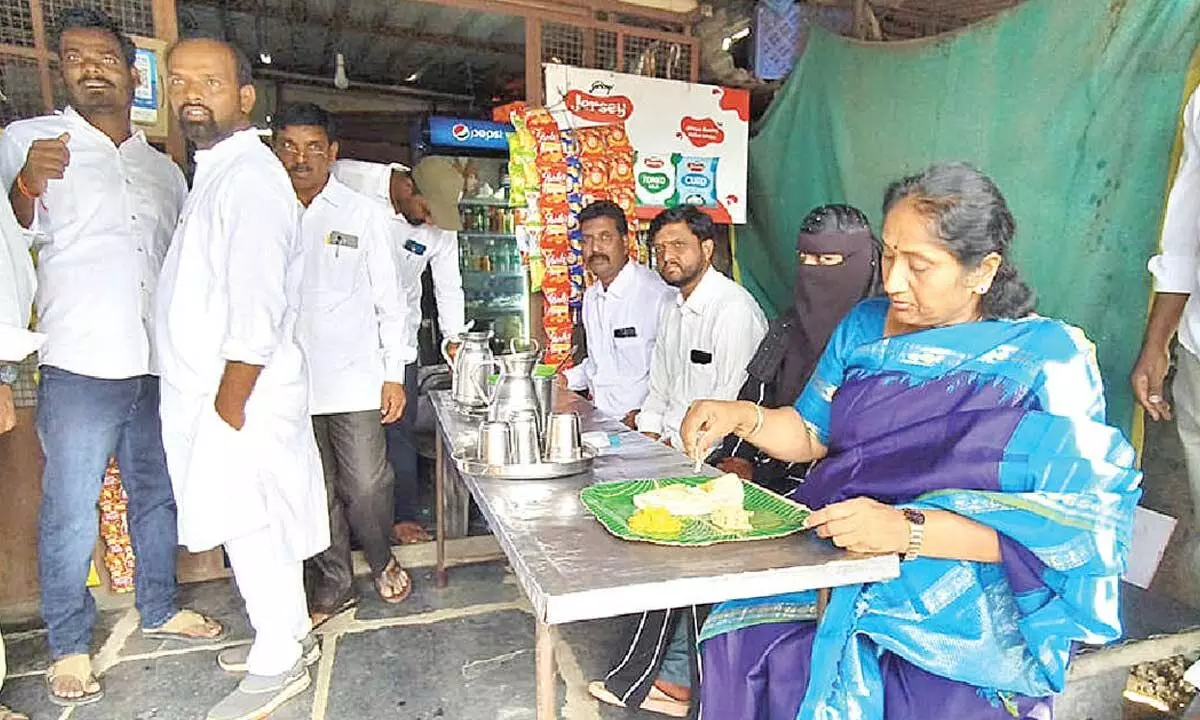 Min Savitha’s simplicity wins hearts in Palasamudram Min Savitha’s simplicity wins hearts in Palasamudram