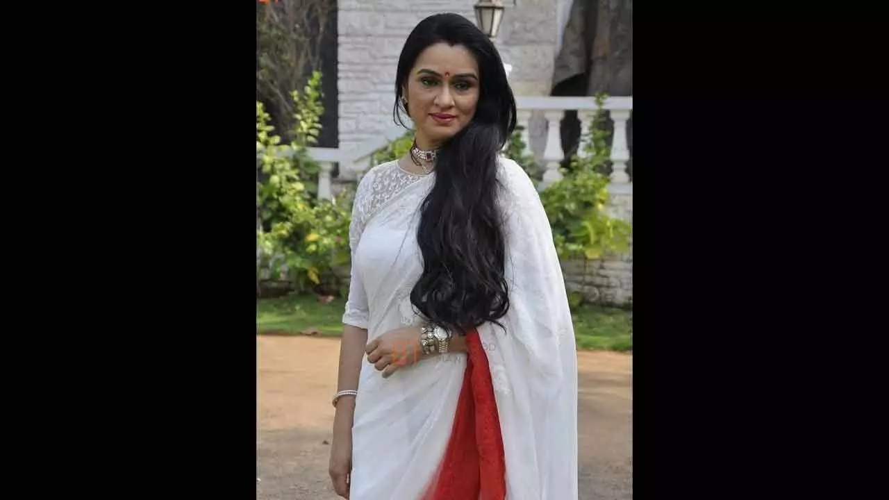 Padmini Kolhapure reveals how niece Shraddha Kapoor chooses her roles with family support Padmini Kolhapure reveals how niece Shraddha Kapoor chooses her roles with family support