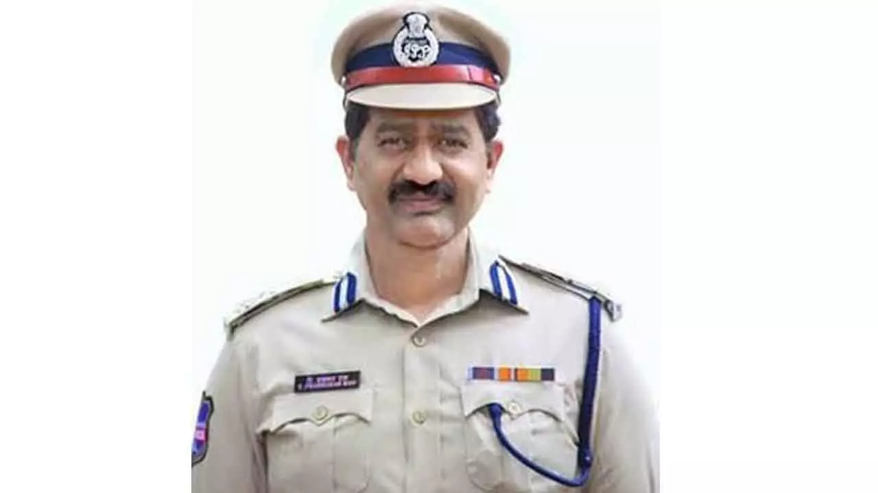 Telangana phone tapping case: Former SIB chief returns from US Telangana phone tapping case: Former SIB chief returns from US