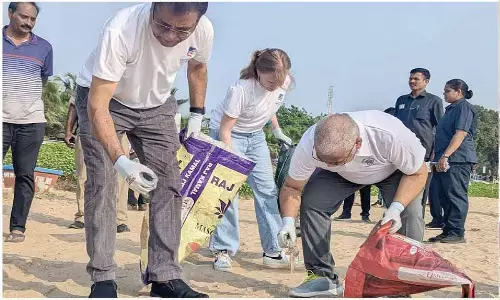 ‘Volunteerism is important to keep city clean’: US Consul General