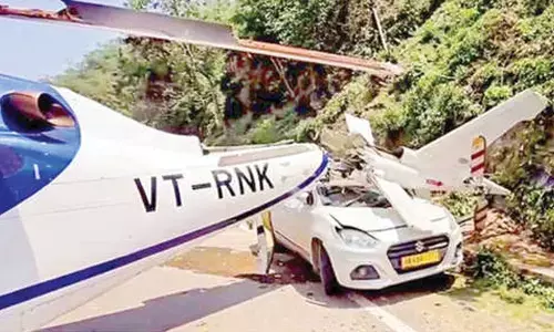Chopper on way to Kedarnath crashlands on highway