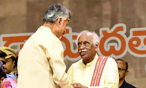 Spirit of unity among Telugus paramount: CM