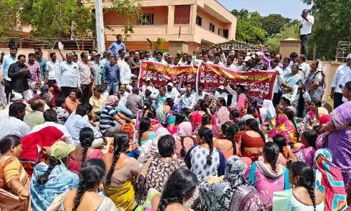 Teachers oppose web counselling for transfers