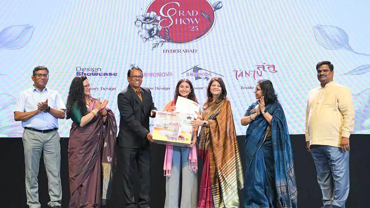Usha Felicitates Harshita Adikari with Best Garment Construction Award at NIFT Graduation Show 2025 Usha Felicitates Harshita Adikari with Best Garment Construction Award at NIFT Graduation Show 2025