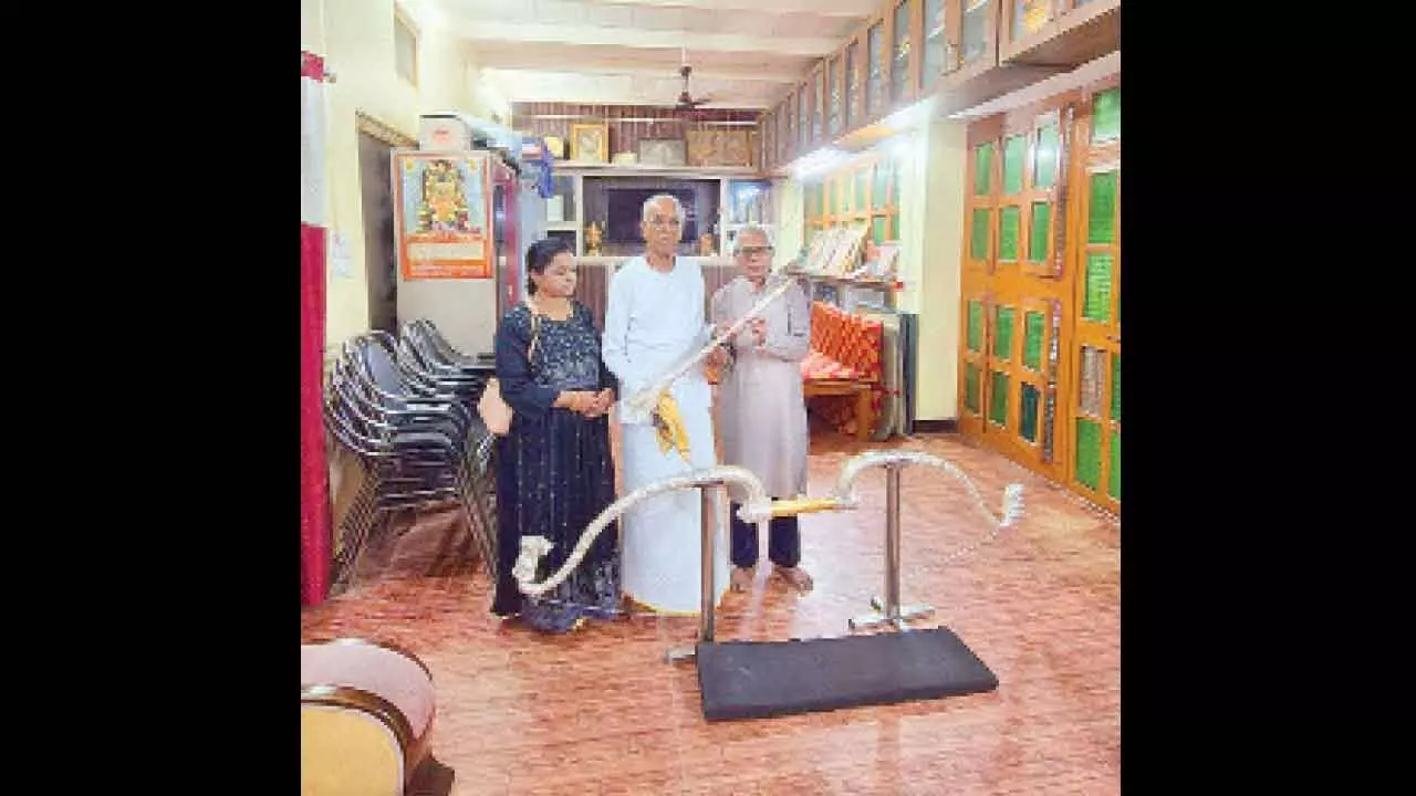 Philanthropist donates bow & arrow made of 1 kg gold, 14 kg silver to Lord Ram