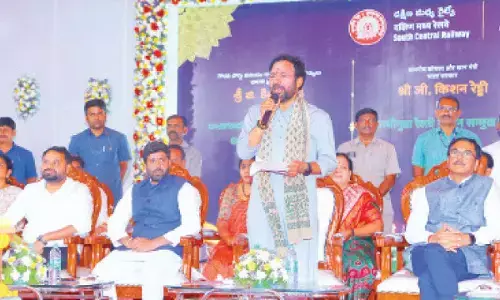 Kishan inaugurates facade lighting system of Kacheguda rly station Kishan inaugurates facade lighting system of Kacheguda rly station