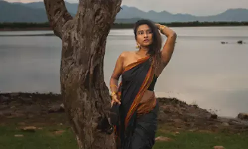 Ramya Durga Krishnan stuns fans with elegant outdoor photoshoot