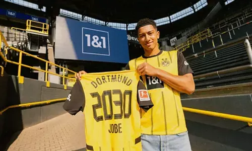 Jobe Bellingham signs for Borussia Dortmund on a five-year deal