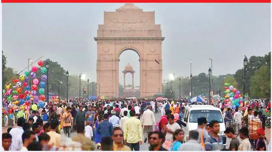 Indias population hits 1.46 bn, sees decline in fertility rate